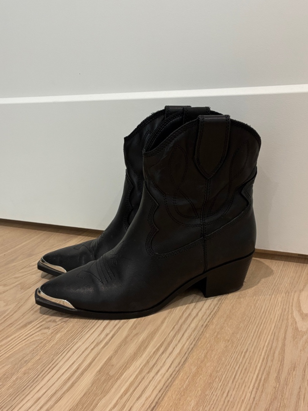 Aldo Valley cowboy boots